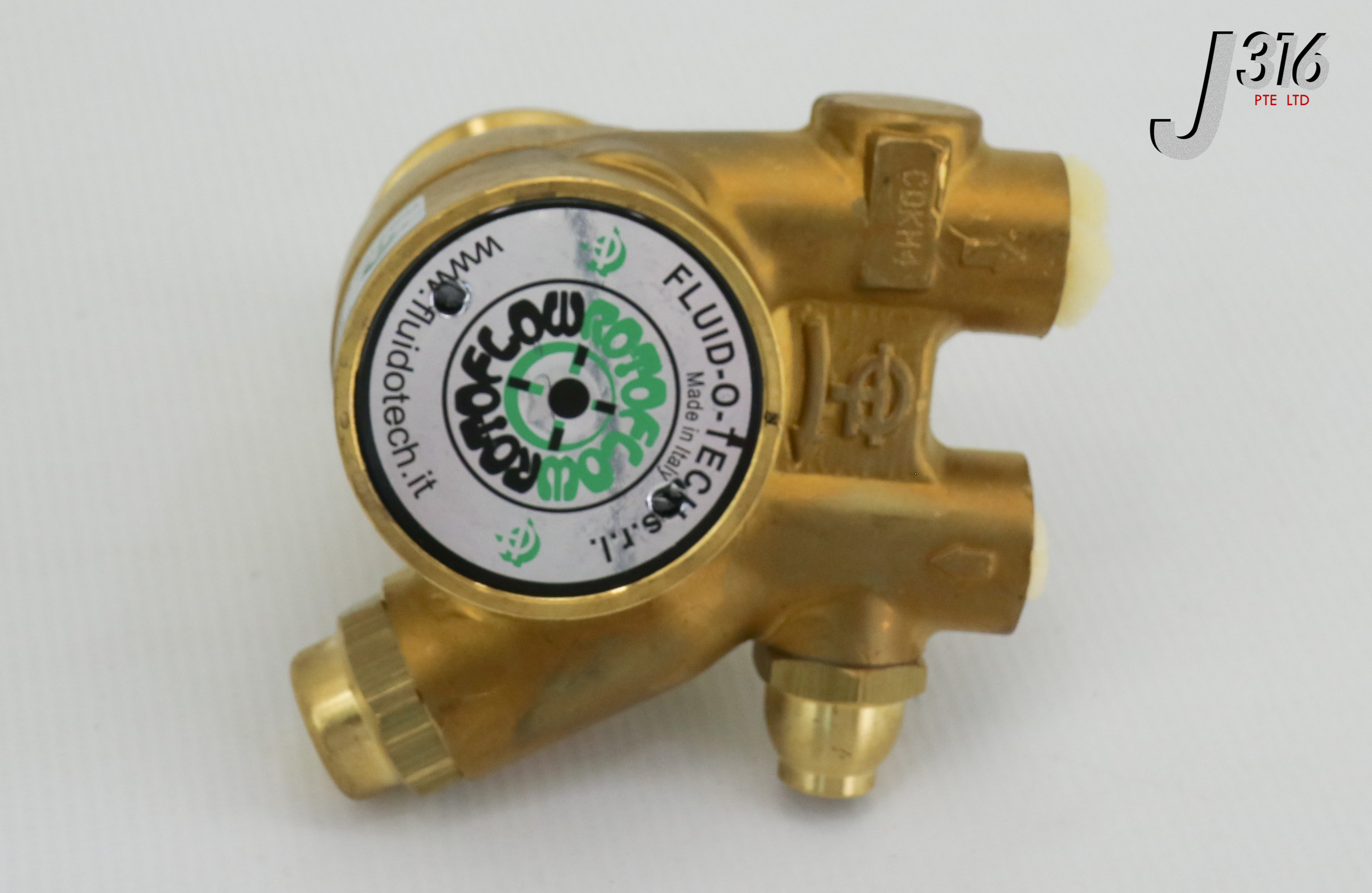 24447 FLUID-O-TECH BRASS ROTARY VANE PUMP, P0301XE (NEW